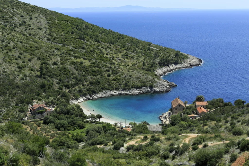Photo: Wikimedia Commons| Dubovica Beach