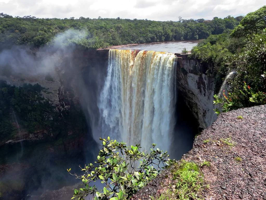 kaieteur falls- Guyana