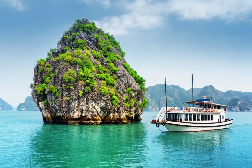 PxHere | Vietnam- Honeymoon Destinations