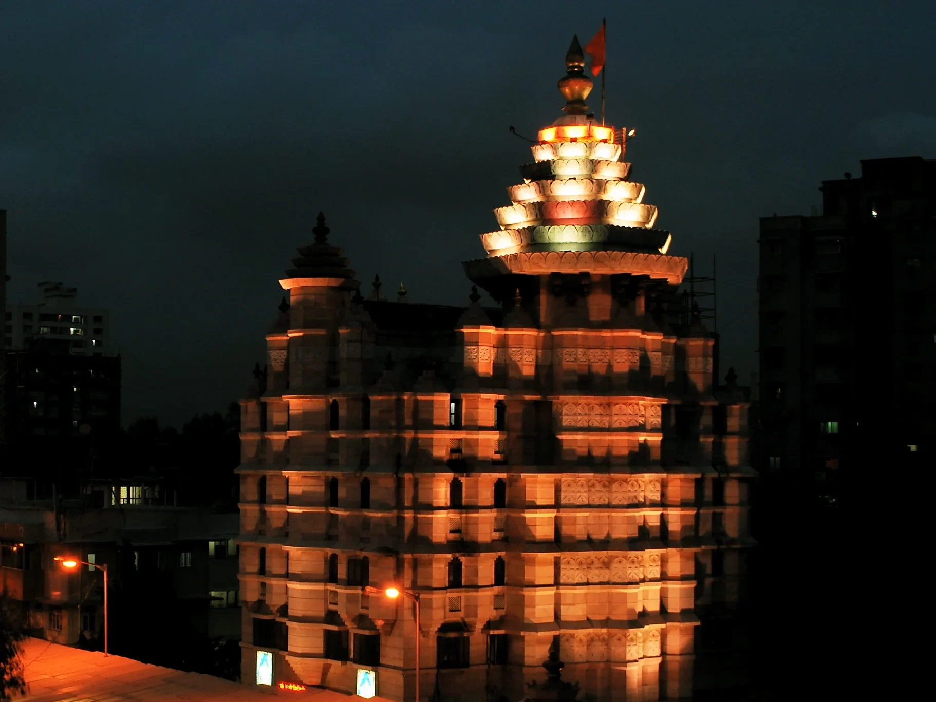 shri siddhivinayak temple at night