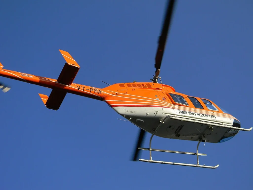Pawan hans vt-pha helicopter