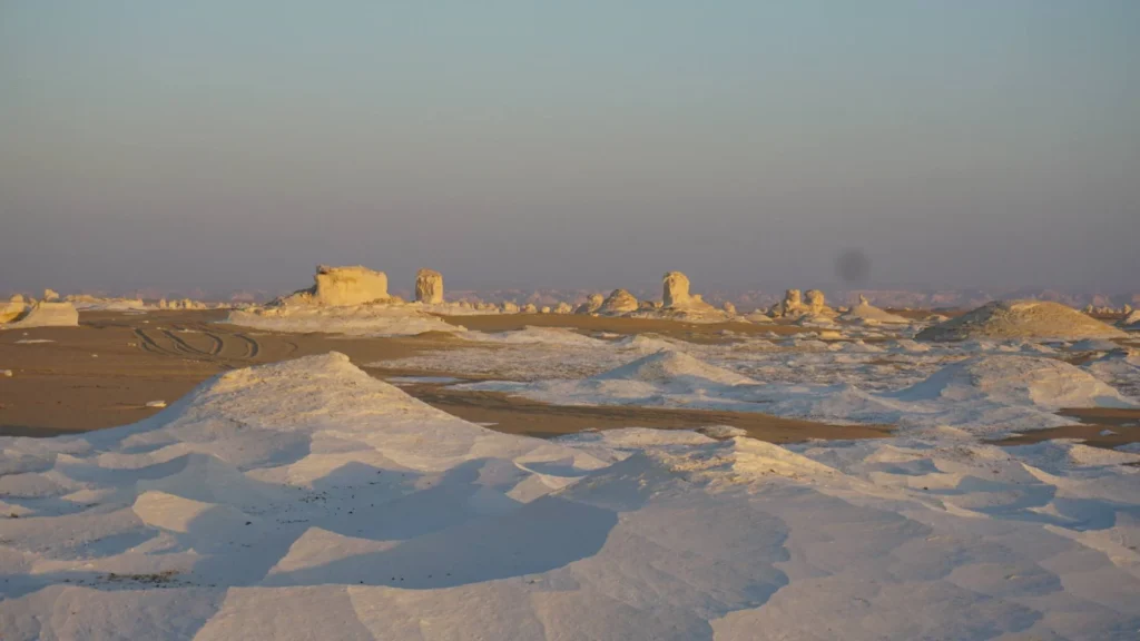 Photo: Elias Rovielo | Flickr | White desert